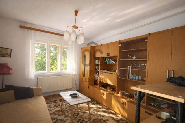 Eladó családi ház, Komáromban 49.9 M Ft, 4 szobás