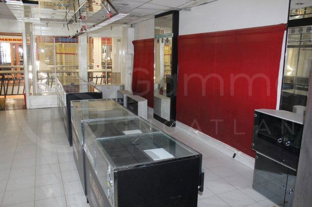 Kiadó üzlethelyiség, Miskolcon 80 E Ft / hó