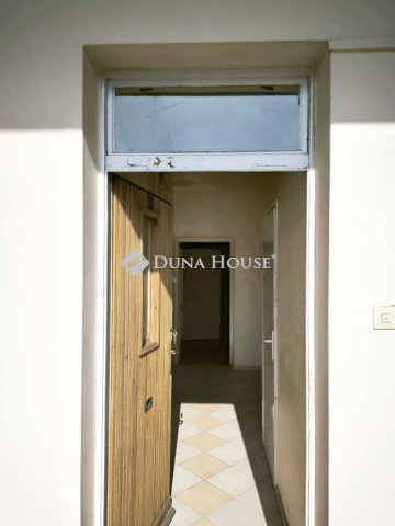 Eladó téglalakás, Győrött 60.85 M Ft, 2 szobás