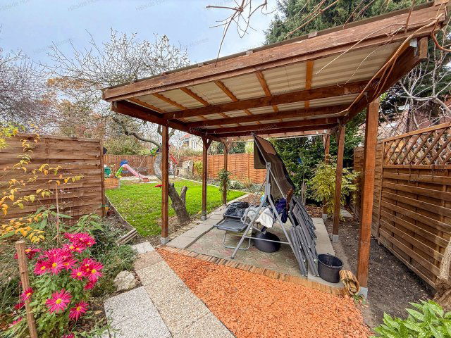 Eladó téglalakás, Budapesten, III. kerületben 115 M Ft, 2 szobás