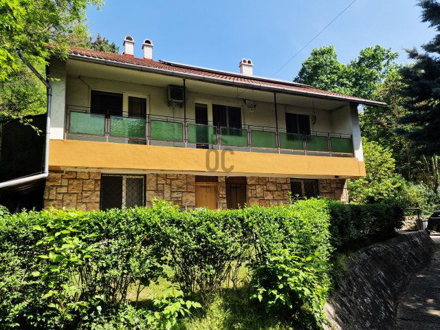 Eladó családi ház, Balatonbogláron 129.9 M Ft, 5 szobás