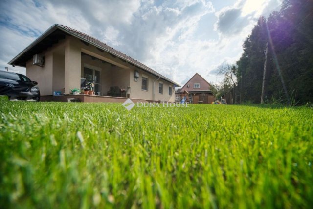 Eladó családi ház, Albertirsán 109.9 M Ft, 5 szobás