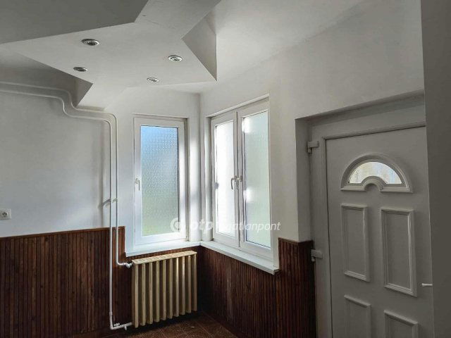 Eladó családi ház, Győrladaméren 58 M Ft, 3 szobás