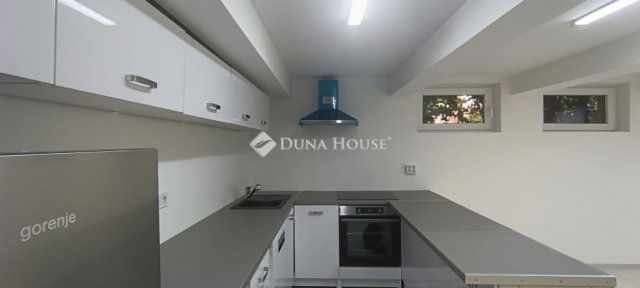 Eladó téglalakás, Budapesten, XIII. kerületben 42.9 M Ft