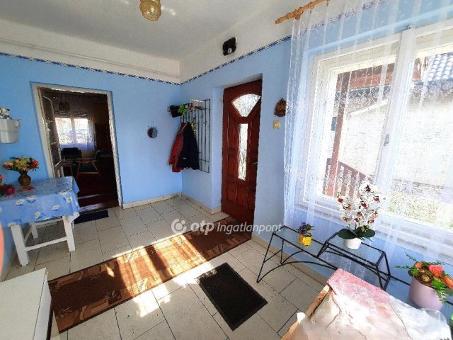 Eladó családi ház, Városföldön 62 M Ft, 2 szobás