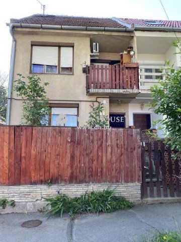 Eladó ikerház, Pécsett 44 M Ft, 3 szobás / költözzbe.hu