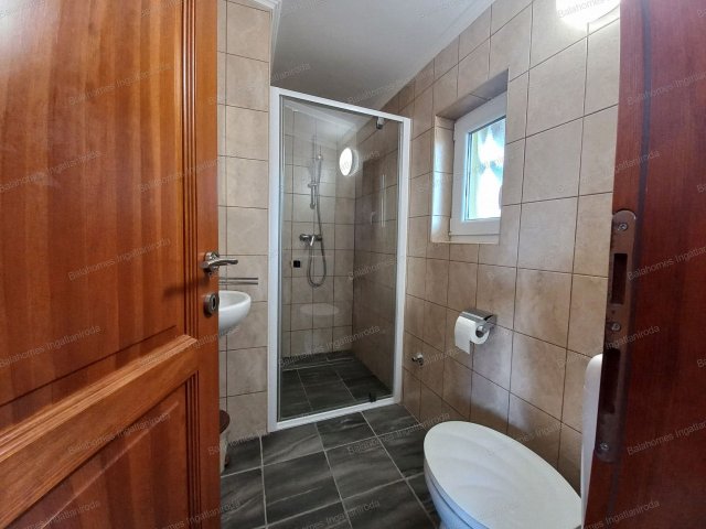 Eladó családi ház, Siófokon 210 M Ft, 3 szobás