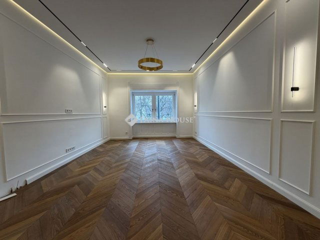 Eladó téglalakás, Budapesten, V. kerületben 149.9 M Ft, 2 szobás