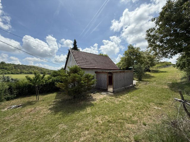 Eladó családi ház, Lovasberényben 18.2 M Ft, 2 szobás