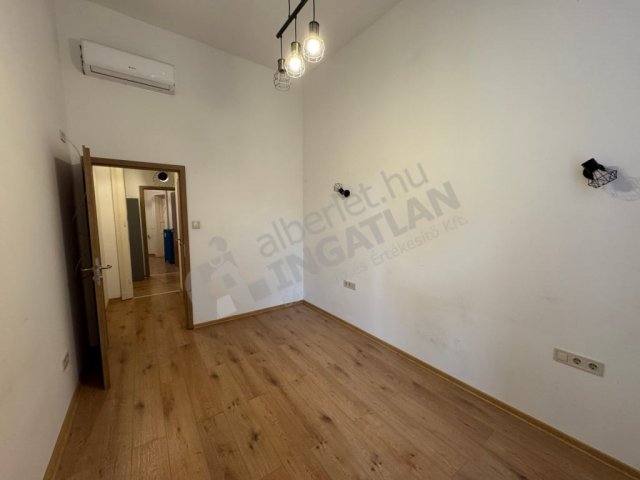Kiadó téglalakás, albérlet, IX. kerületben, Üllői úton