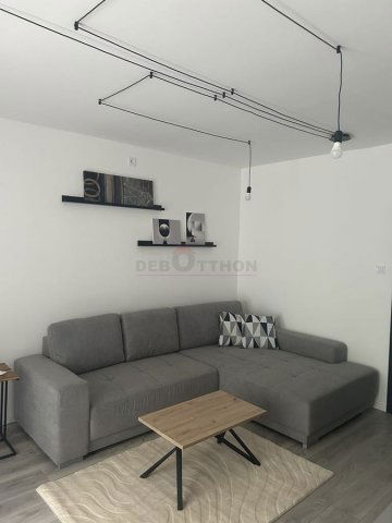 Kiadó téglalakás, albérlet, Debrecenben 300 E Ft / hó, 2 szobás
