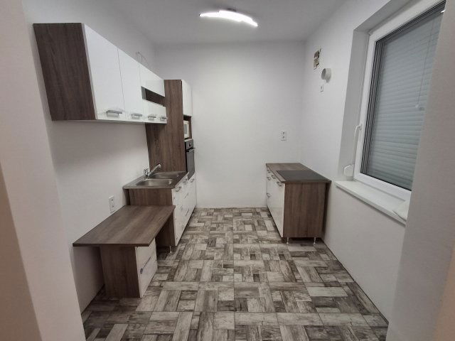 Kiadó téglalakás, albérlet, XXIII. kerületben, Fűzfa közben