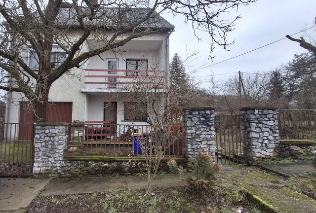 Eladó családi ház, Sajószentpéteren 45 M Ft, 7 szobás