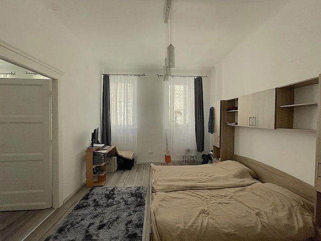 Eladó téglalakás, VIII. kerületben, Somogyi Béla utcában