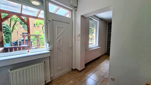 Eladó téglalakás, Pétfürdőn, Hősök terén 35 M Ft, 1 szobás
