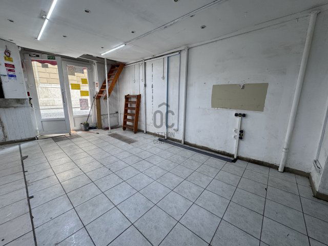 Eladó ipari ingatlan, Budapesten, VI. kerületben 85 M Ft
