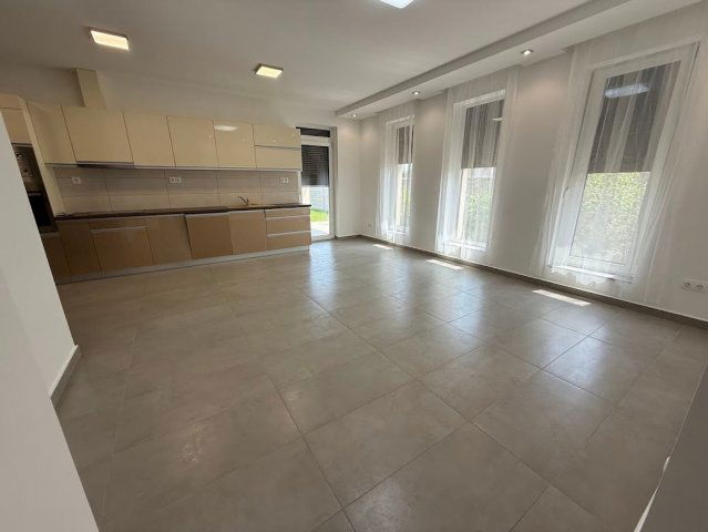 Kiadó családi ház, albérlet, Kecskeméten 417 E Ft / hó