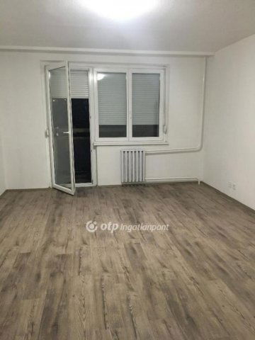 Eladó panellakás, Budapesten, XXI. kerületben 55 M Ft, 1+2 szobás