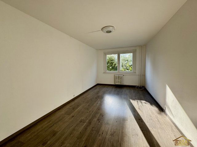 Kiadó panellakás, albérlet, III. kerületben, Szentendrei úton