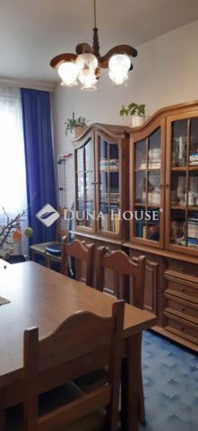 Eladó panellakás, Szentesen 32 M Ft, 3 szobás