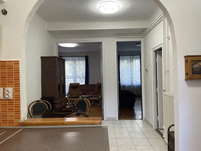 Kiadó téglalakás, albérlet, VII. kerületben, Damjanich utcában