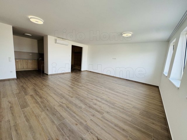 Kiadó téglalakás, albérlet, Győrött 376 E Ft / hó, 4 szobás