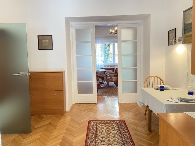 Kiadó téglalakás, albérlet, I. kerületben, Attila úton