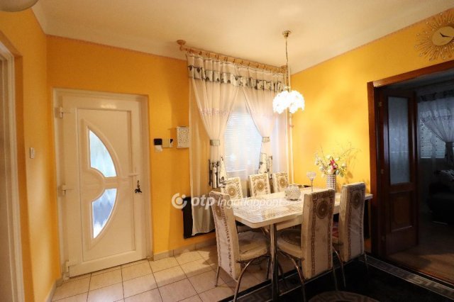 Eladó családi ház, Budapesten, XVIII. kerületben 145 M Ft