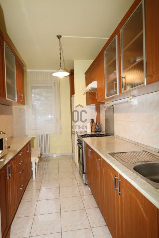 Eladó panellakás, Siófokon 68.9 M Ft, 3 szobás