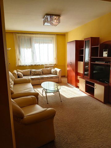 Eladó panellakás, Győrött 49.9 M Ft, 2 szobás