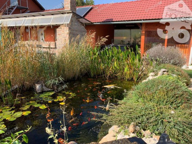 Eladó családi ház, Rácalmáson 144 M Ft, 4 szobás