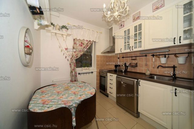 Eladó téglalakás, Budapesten, XI. kerületben 209 M Ft, 4 szobás