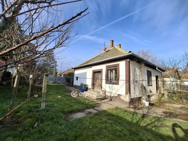 Eladó családi ház, Bojton 18 M Ft, 2 szobás