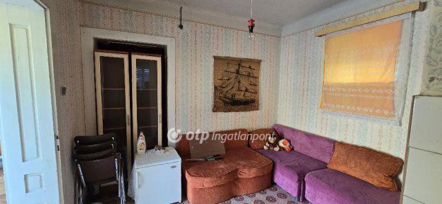 Eladó családi ház, Hajdúhadházon 23.999 M Ft, 3 szobás