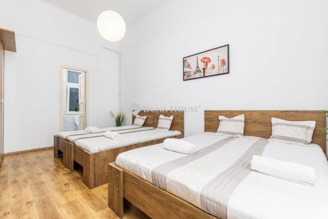 Eladó téglalakás, Budapesten, VI. kerületben 139.9 M Ft