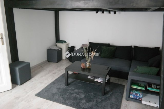 Eladó téglalakás, Budapesten, VII. kerületben 66.9 M Ft