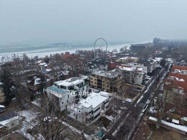 Eladó téglalakás, Siófokon 122 M Ft, 2 szobás