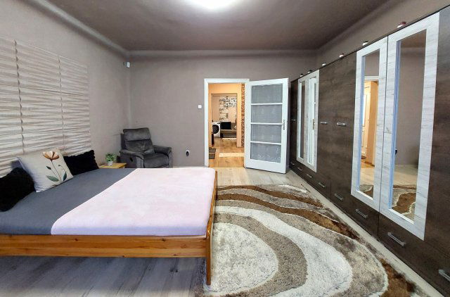 Eladó családi ház, Szolnokon 41.8 M Ft, 2 szobás