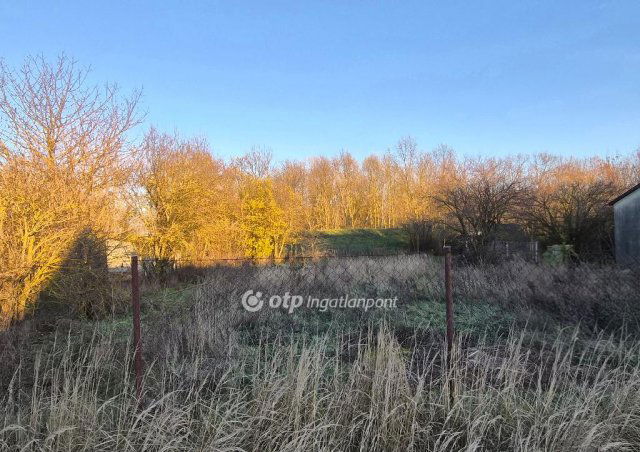 Eladó telek, Ercsiben 4.9 M Ft / költözzbe.hu