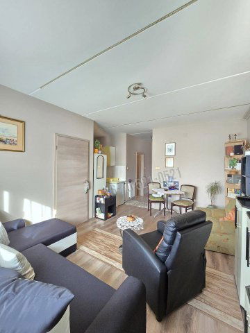 Eladó téglalakás, Pécsett 42.99 M Ft, 1 szobás