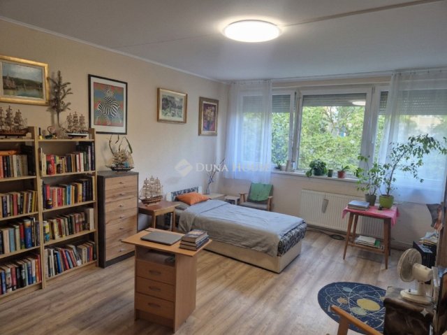 Eladó panellakás, Budapesten, IV. kerületben 62 M Ft, 1+2 szobás