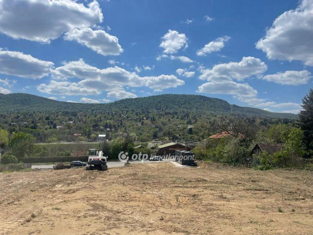 Eladó téglalakás, Budapesten, III. kerületben 275 M Ft, 5 szobás