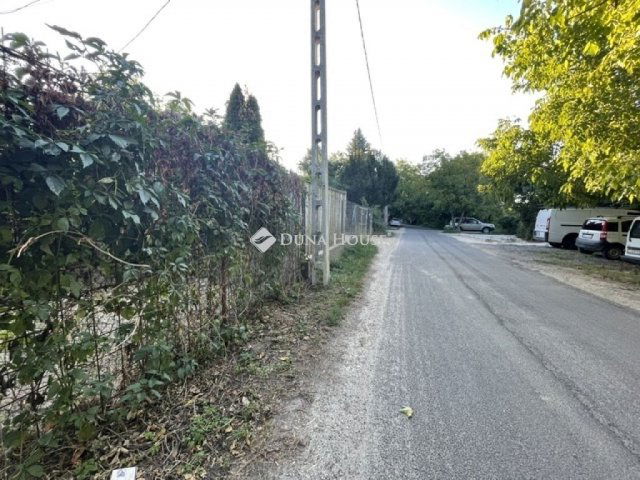Eladó telek, Budapesten, III. kerületben 32 M Ft