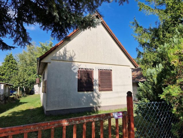 Eladó nyaraló, Balatonmáriafürdőn 41.9 M Ft, 2 szobás