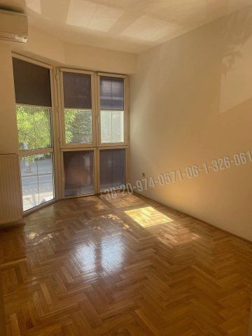 Kiadó iroda, Budapesten, III. kerületben, Bécsi úton, 4 szobás