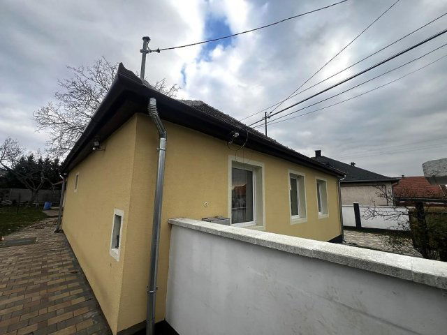 Eladó családi ház, Gödöllőn 104.9 M Ft, 3 szobás