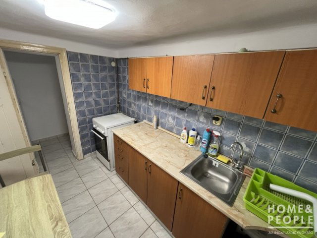 Eladó téglalakás, Szegeden 27 M Ft, 1 szobás