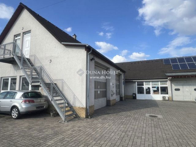 Eladó üzlethelyiség, Dunaújvárosban 169 M Ft