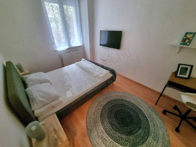 Kiadó téglalakás, albérlet, V. kerületben, Molnár utcában