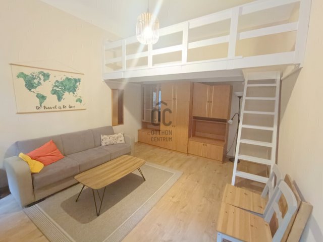 Eladó téglalakás, Budapesten, VI. kerületben 58 M Ft, 1 szobás